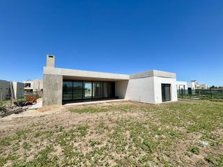 Foto 55 de VENTA CASA SAN SEBASTIAN AREA 10 - 4 AMBIENTES