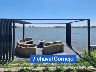 Foto 14 de Casa en venta al agua con 4 dormitorios en el Barrio Carpinchos, Nordelta