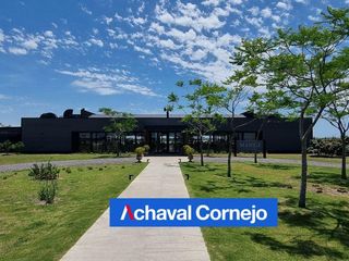 Foto 9 de Casa en venta al agua con 4 dormitorios en el Barrio Carpinchos, Nordelta