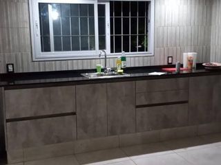 Foto 3 de Casa - Ingeniero Maschwitz - Escobar - Amplio parque - Pileta-acepta permuta