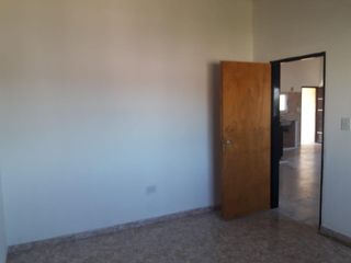 Foto 7 de Casa en venta - 2 Dormitorios 3 Baños - Cochera - 230Mts2 - La Plata