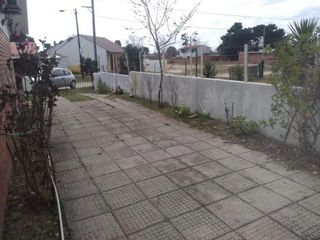 Foto 14 de Casa venta  - 2 dormitorios 2 baños - 689mts2 - Mar Del Tuyu