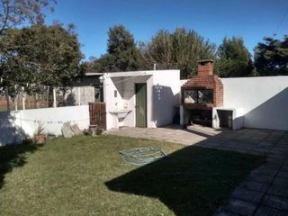 Foto 5 de Casa venta  - 2 dormitorios 2 baños - 689mts2 - Mar Del Tuyu