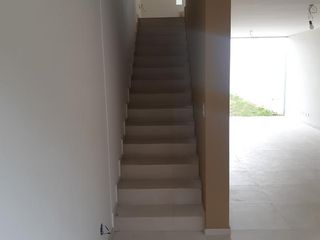 Foto 2 de House - Banfield Oeste
