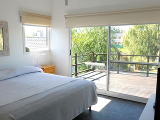Foto 23 de San Marco | Venta | Cálida casa moderna en excelente lote al río