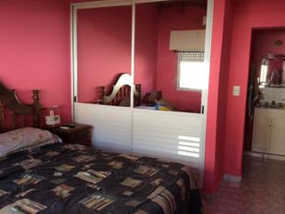 Foto 4 de Casa en venta - 3 dormitorios 2 baños - Cochera - 400mts2 - Mar Del Tuyú