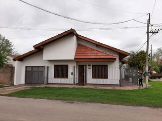 Foto 1 de Casa - La Plata