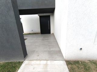 Foto 8 de VENTA CASA EL CANTON AL GOLF 5 AMBIENTES