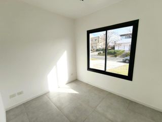 Foto 24 de VENTA CASA EL CANTON AL GOLF 5 AMBIENTES