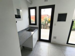 Foto 20 de VENTA CASA EL CANTON AL GOLF 5 AMBIENTES