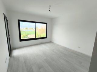 Foto 33 de VENTA CASA EL CANTON AL GOLF 5 AMBIENTES