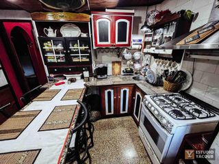 Foto 20 de Casa en venta - 3 Dormitorios 2 Baños - Cochera - 274mts2 - Villa Elvira, La Plata