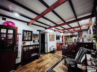 Foto 3 de Casa en venta - 3 Dormitorios 2 Baños - Cochera - 274mts2 - Villa Elvira, La Plata