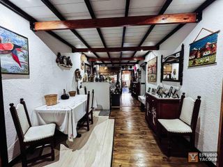 Foto 13 de Casa en venta - 3 Dormitorios 2 Baños - Cochera - 274mts2 - Villa Elvira, La Plata