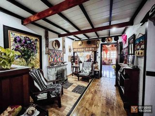Foto 7 de Casa en venta - 3 Dormitorios 2 Baños - Cochera - 274mts2 - Villa Elvira, La Plata