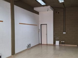 Foto 11 de Oficina en venta con renta, SOBRE COLECTORA oeste, ideal inversión - Ingeniero Maschwitz.