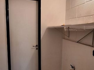 Foto 12 de Oficina en venta con renta, SOBRE COLECTORA oeste, ideal inversión - Ingeniero Maschwitz.