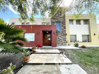 Foto 2 de ALQUILER TEMPORAL, CASA, BARRIO EL CANTON, NORTE, LOTE al 900