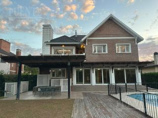Foto 5 de Importante casa en venta en Saint Thomas Sur 4 dormitorios   Escritorio y dependencias