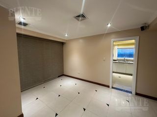 Foto 70 de Importante casa en venta en Saint Thomas Sur 4 dormitorios   Escritorio y dependencias