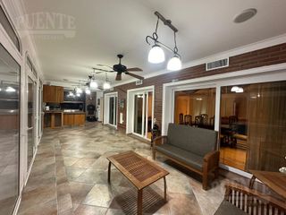 Foto 9 de Importante casa en venta en Saint Thomas Sur 4 dormitorios   Escritorio y dependencias