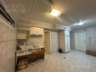 Foto 46 de Importante casa en venta en Saint Thomas Sur 4 dormitorios   Escritorio y dependencias