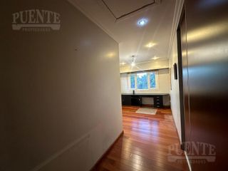 Foto 39 de Importante casa en venta en Saint Thomas Sur 4 dormitorios   Escritorio y dependencias