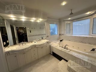 Foto 45 de Importante casa en venta en Saint Thomas Sur 4 dormitorios   Escritorio y dependencias