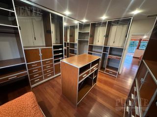 Foto 32 de Importante casa en venta en Saint Thomas Sur 4 dormitorios   Escritorio y dependencias