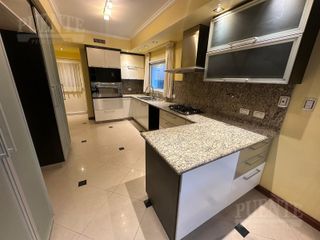 Foto 24 de Importante casa en venta en Saint Thomas Sur 4 dormitorios   Escritorio y dependencias