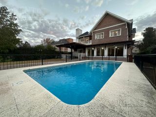 Foto 2 de Importante casa en venta en Saint Thomas Sur 4 dormitorios   Escritorio y dependencias