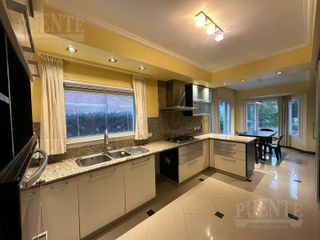 Foto 20 de Importante casa en venta en Saint Thomas Sur 4 dormitorios   Escritorio y dependencias