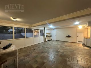 Foto 10 de Importante casa en venta en Saint Thomas Sur 4 dormitorios   Escritorio y dependencias