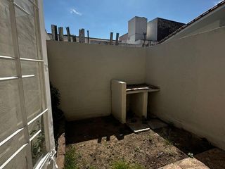 Foto 9 de CERRO DE LAS ROSAS - 1 DORM C/ ESCRITORIO - PATIO