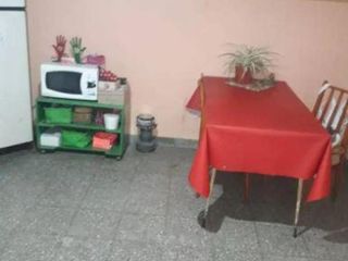 Foto 3 de PH en venta - 3 dormitorios 1 baño - 90mts2 - Villa Elvira, La Plata