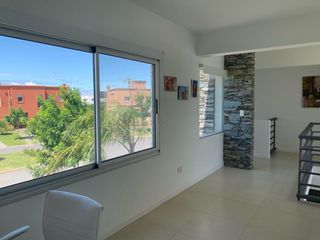 Foto 21 de Casa al lago en venta