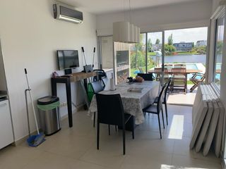Foto 28 de Casa al lago en venta