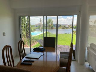 Foto 27 de Casa al lago en venta