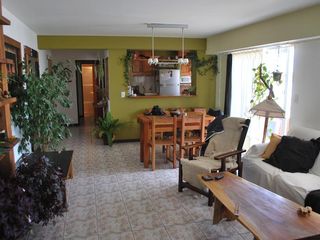 Foto 1 de Departamento microcentro Bariloche en venta