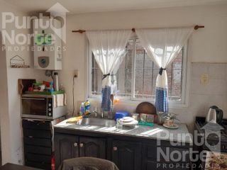 Foto 6 de Oportunidad se VENDE casa con terreno para construir un local en Los Almendros Esq Becerra