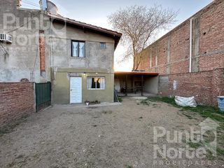 Foto 11 de Oportunidad se VENDE casa con terreno para construir un local en Los Almendros Esq Becerra