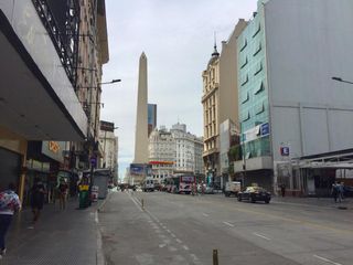 Foto 11 de Oficina o vivienda. Todo luz! A pasos del Obelisco. Posibilidad cochera.