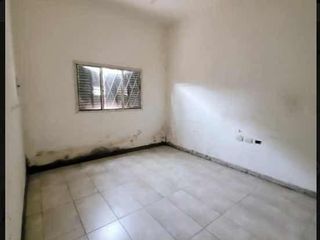 Foto 7 de Departamento en venta - 1 Dormitorio 2 Baños - Local - 142mts2  - Moreno