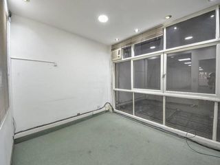 Foto 7 de Oficina - Av Santa Fe 960 – Piso 1ro - Ideal para transformar en vivienda (actualmente con renta)