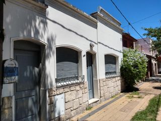 Foto 2 de Casa 2 dormitorios- Berisso centro.