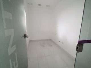 Foto 9 de ARRIENDO de LOCALES en PEREIRA