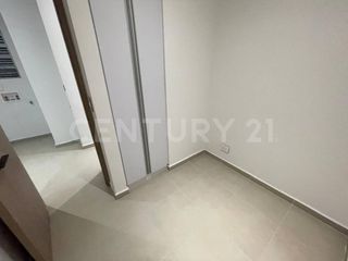 Foto 32 de ALQUILER EXCLUSIVO APARTAMENTO EN ALTOS DE MENGA