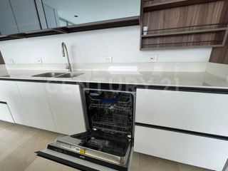 Foto 11 de ALQUILER EXCLUSIVO APARTAMENTO EN ALTOS DE MENGA