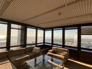 Foto 18 de Oficina en Alquiler lista para entrar en Catalinas con excelente vista panorámica al rio