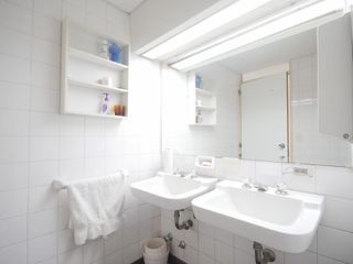 Foto 9 de Oficina en Alquiler lista para entrar en Catalinas con excelente vista panorámica al rio